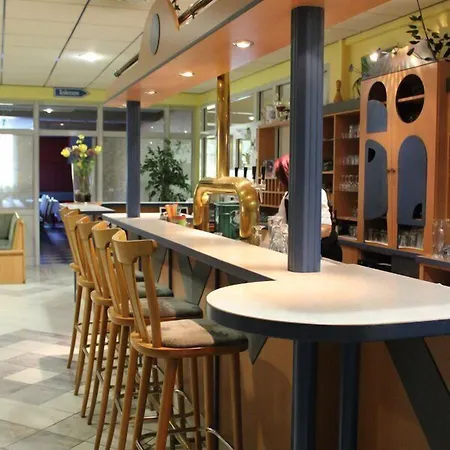 Zum Kloster Hotel 3*