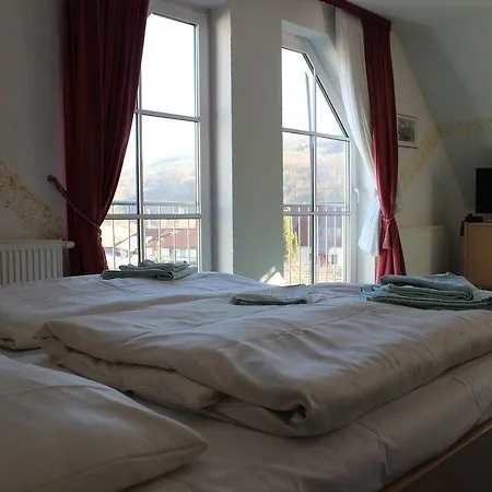 Zum Kloster Rohr (Thuringia)